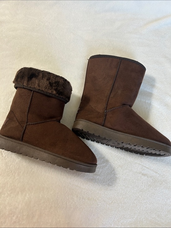 N polar Shoes - Short Faux-Suede Winter Boots with Faux-Fur Cuff - Brown